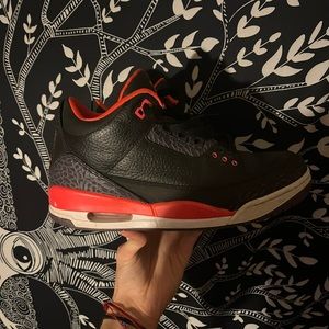 Jordan retro 3 “Crimson”